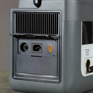 Портативная электростанция FUBAG AS 2400i (аккумулятор LiFePO4) в Барнауле фото