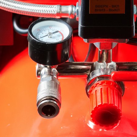 Компрессор безмасляный малошумный FUBAG Свободный Воздух (Free Air) 490/50/4.0 S в Барнауле фото