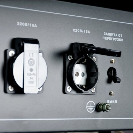 FUBAG Бензиновый генератор с электростартером и коннектором автоматики BS 3300 A ES в Барнауле фото