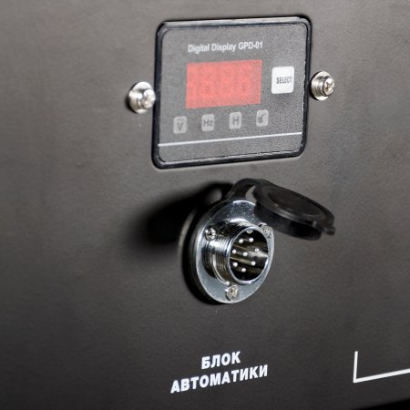 Бензиновый генератор с электростартером и коннектором автоматики FUBAG BS 7500 A ES в Барнауле фото